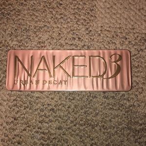 Naked 3 pallet